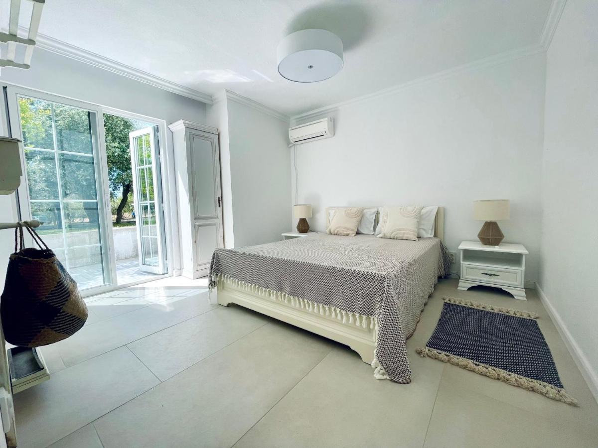 Beach Villa Isidora Potos Exterior photo